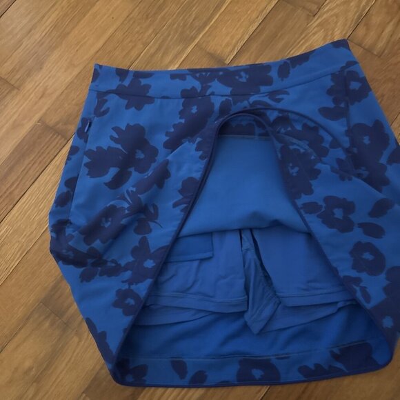 G/Fore G4 Women's Golf Skort Tonal Floral Wrap Print Surf Blue Size 2 - Picture 2 of 5